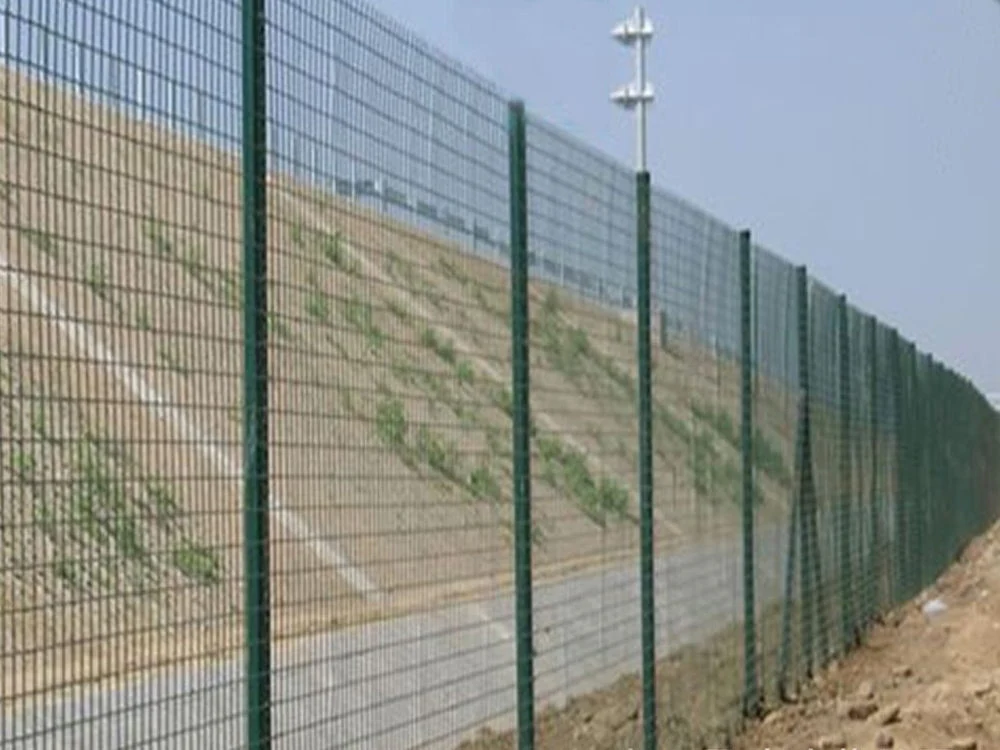 1.5x30m PVC Coated Wire Netting Fence - Image 5
