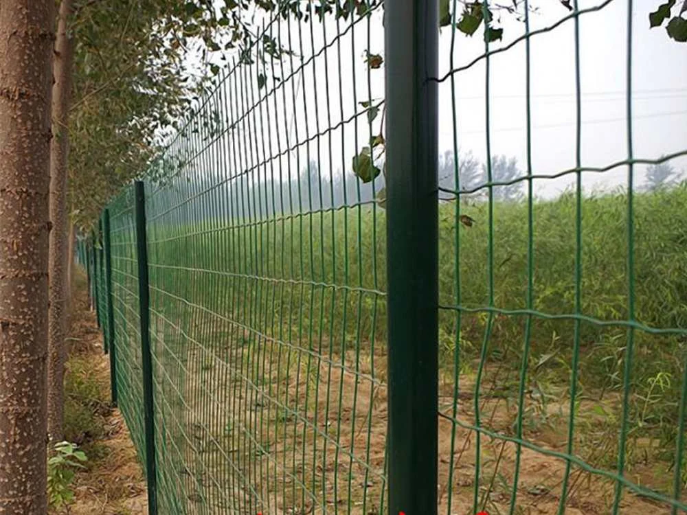 1.5x30m PVC Coated Wire Netting Fence - Image 6