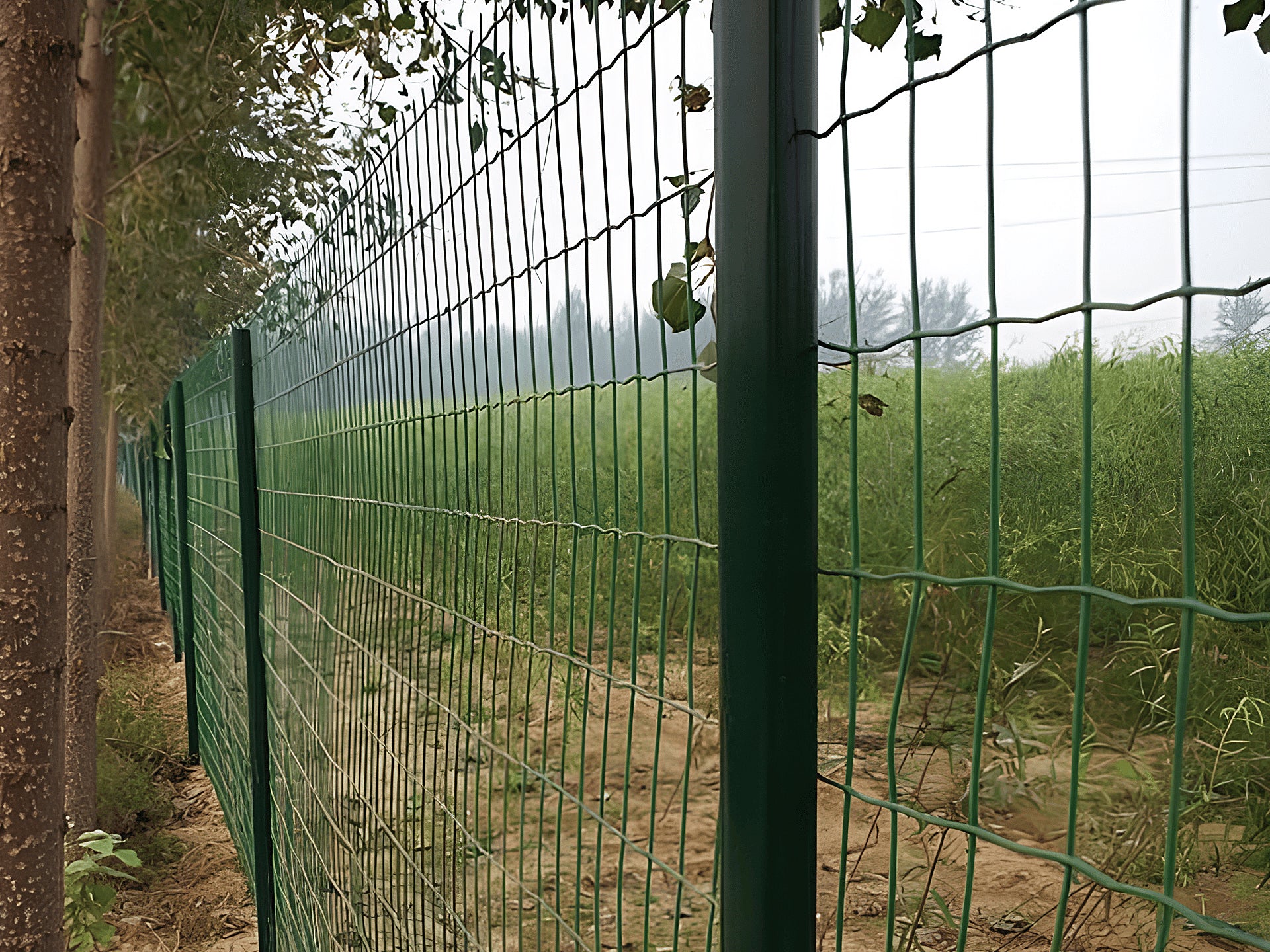1.8x30m PVC Coated Wire Netting Fence - Image 3