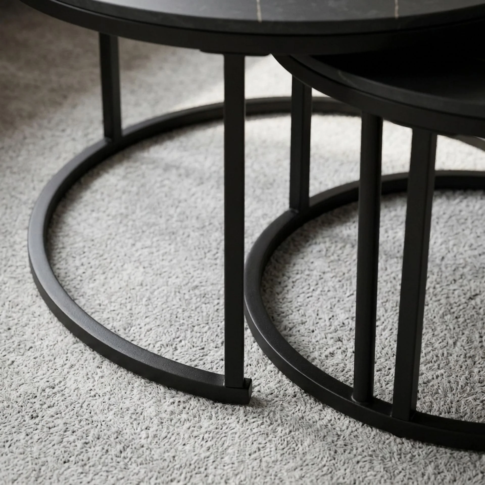 Aurelo 2pc Ceramic Coffee Table Side Table Set - Golden Black - Image 8