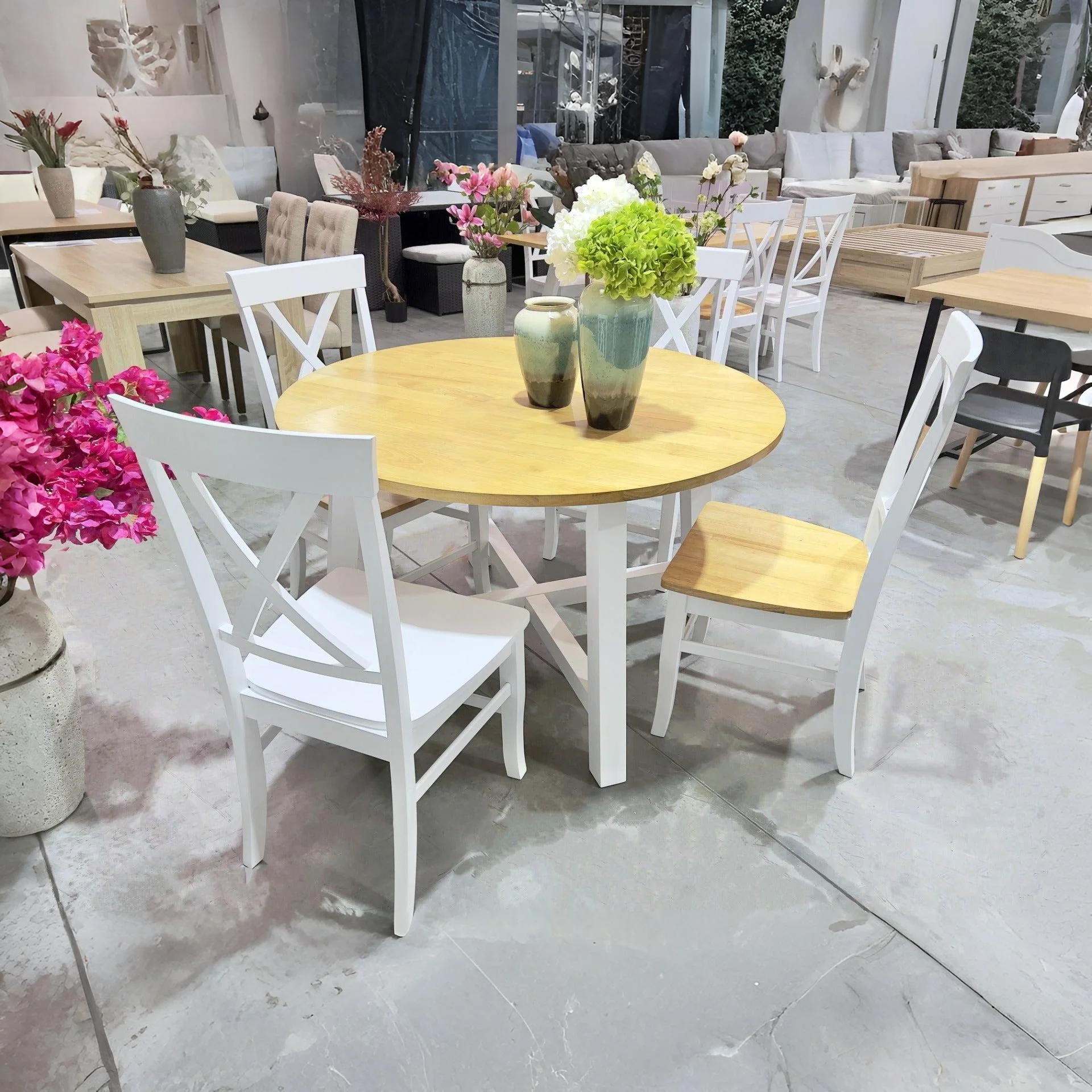 Bali Dining Table Round 120 x 75.5cm - Oak