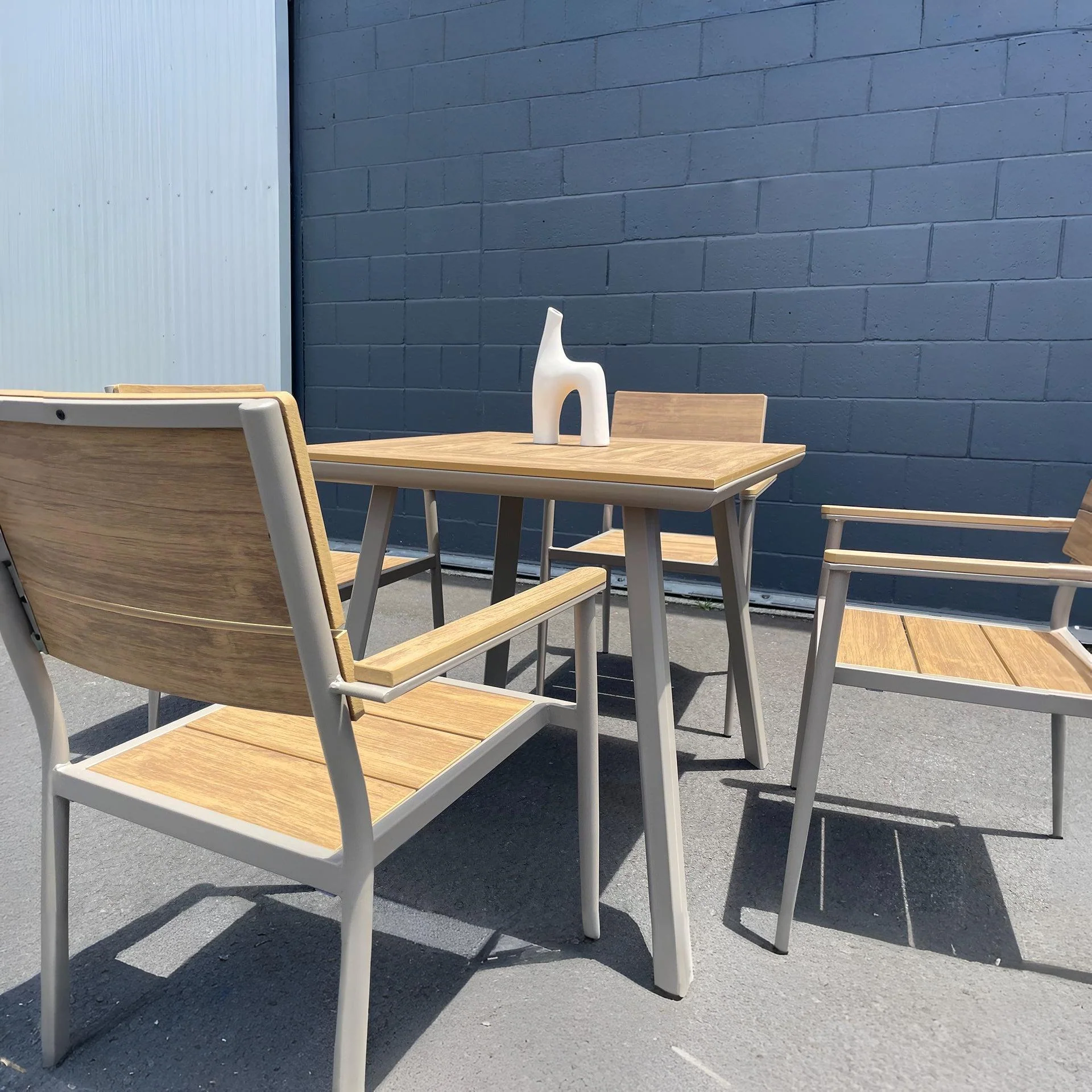 Benbecula 5 Piece Outdoor Dining Set - Natural - Image 3