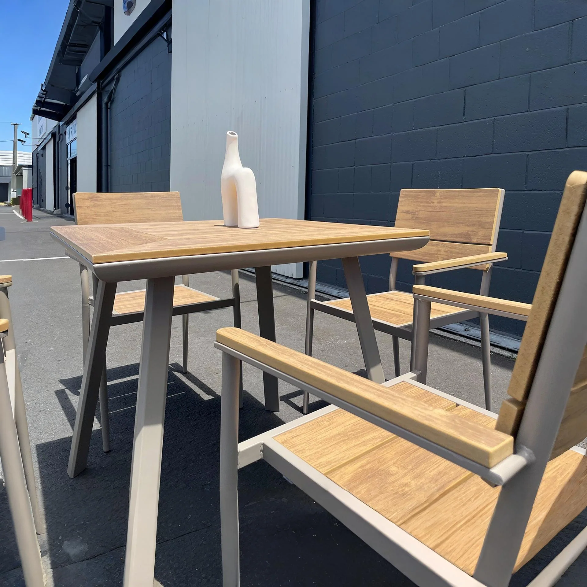 Benbecula 5 Piece Outdoor Dining Set - Natural - Image 4
