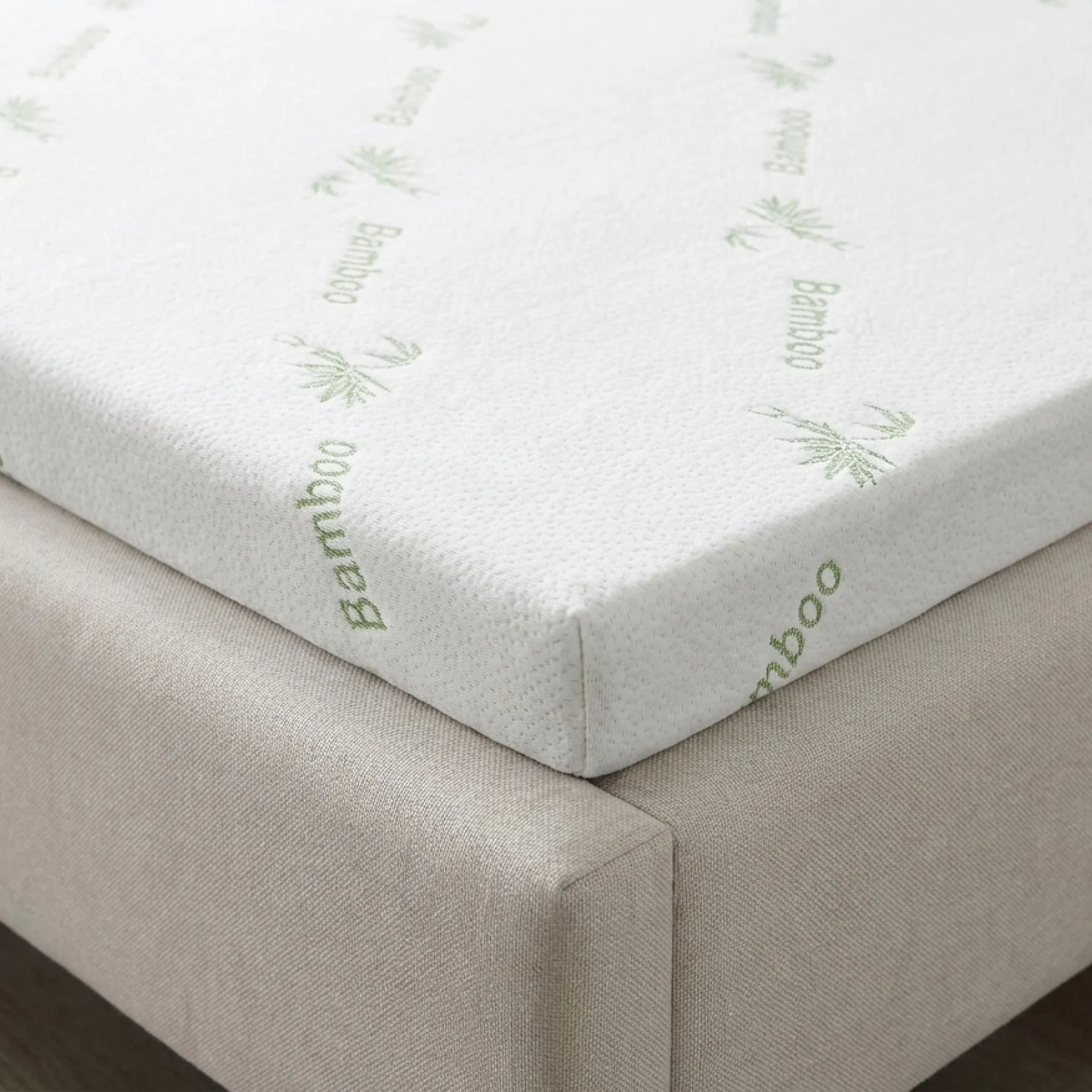Comfort Plush Gel Memory Foam Mattress Topper - Queen - Image 3