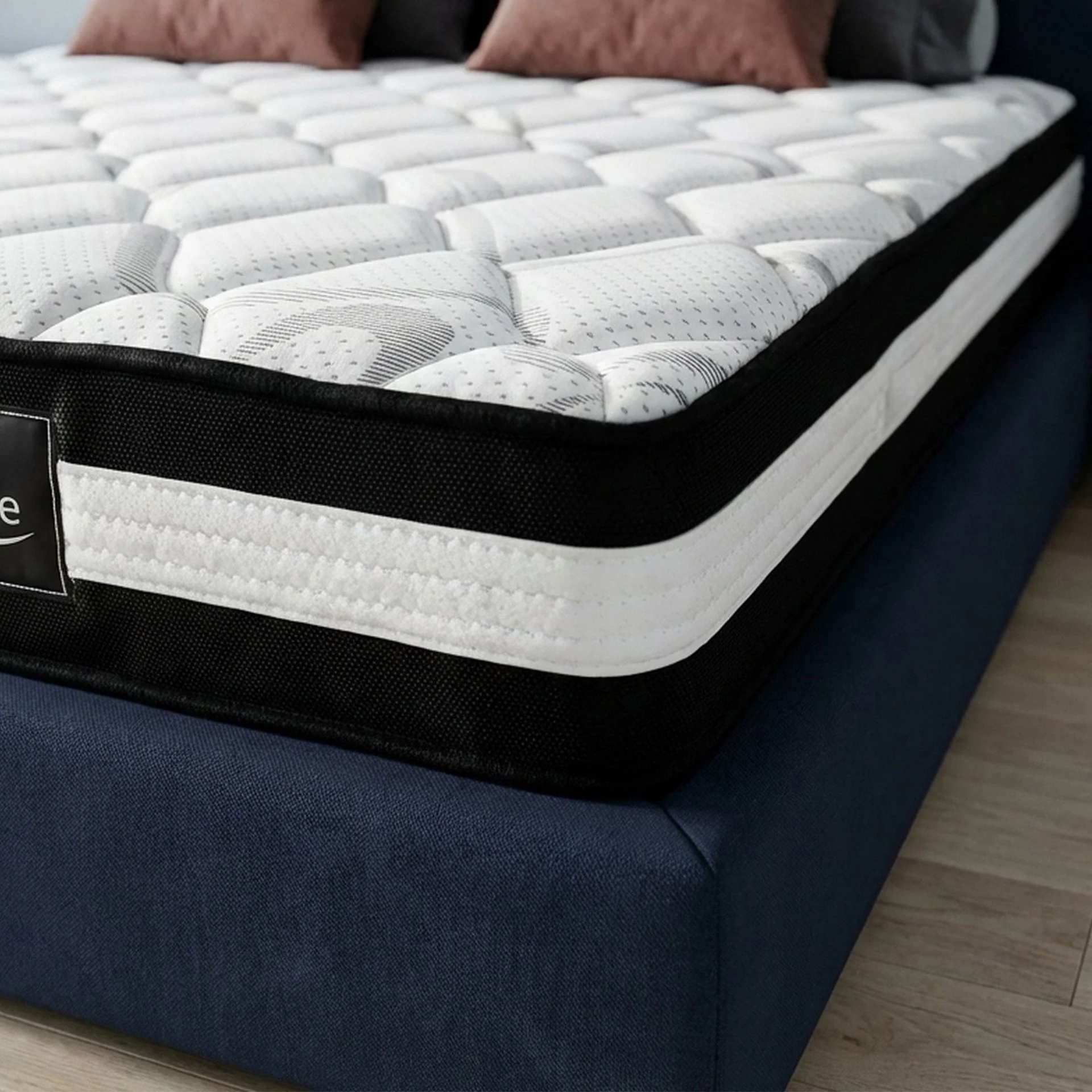 Ultra Comfort Memory Foam Mattress - Queen - Image 5