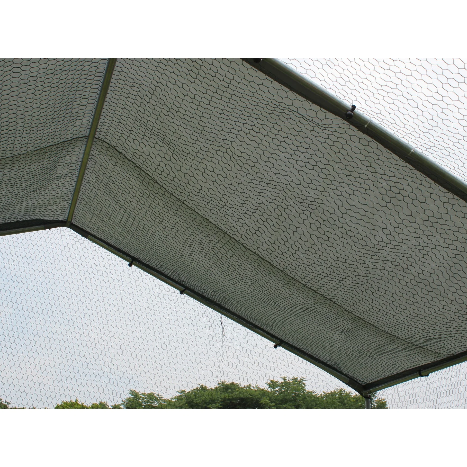 Bingo Metal Outdoor Chicken Coop 3 x 8m - Image 6