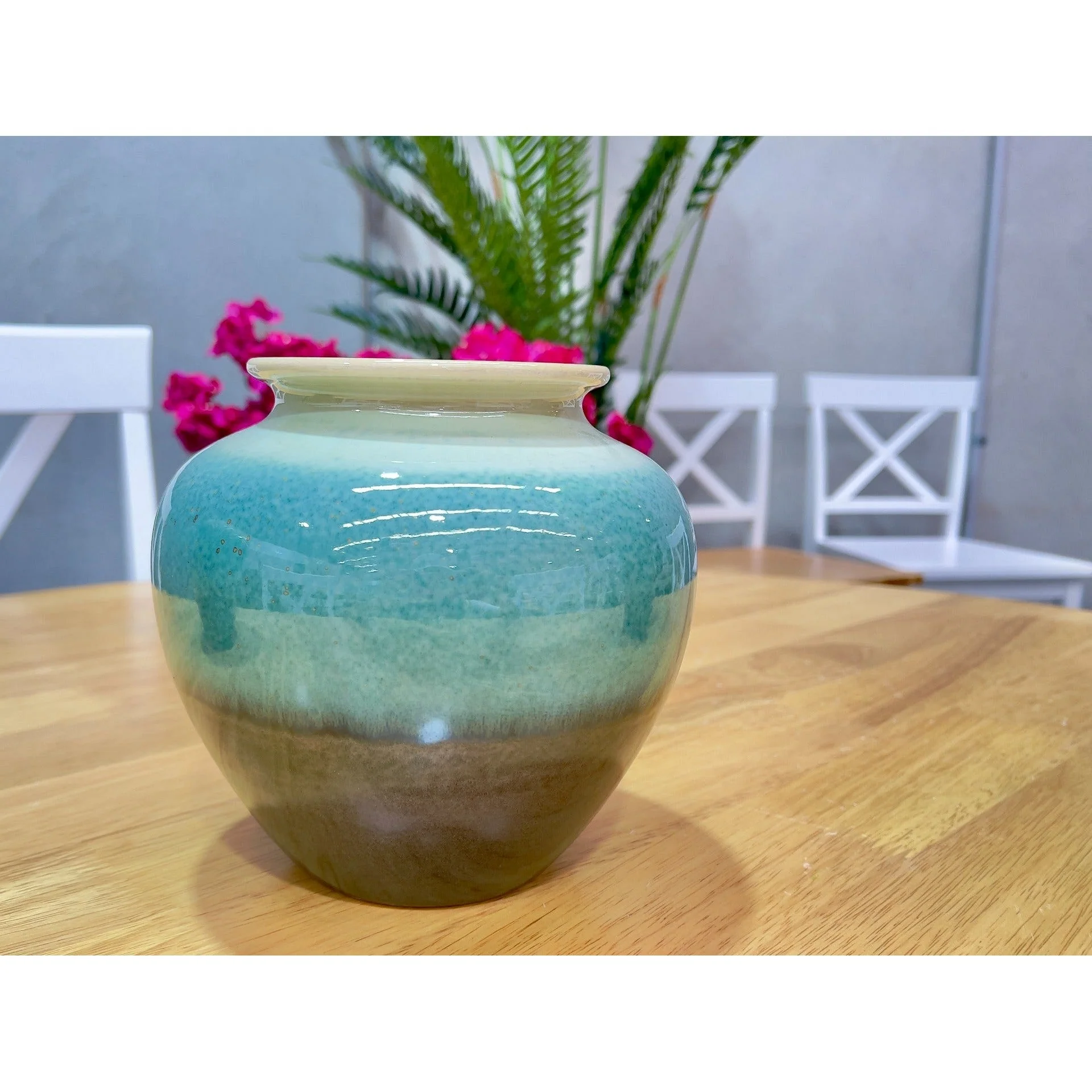 Cleo Glazed Ceramic Vase Green - Round Small