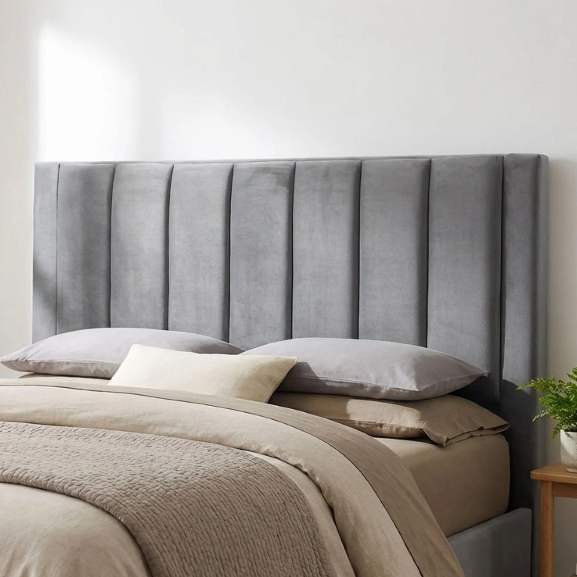 Columbia Velvet Double Velvet Bed Frame with 4 Drawers - Grey - Image 7