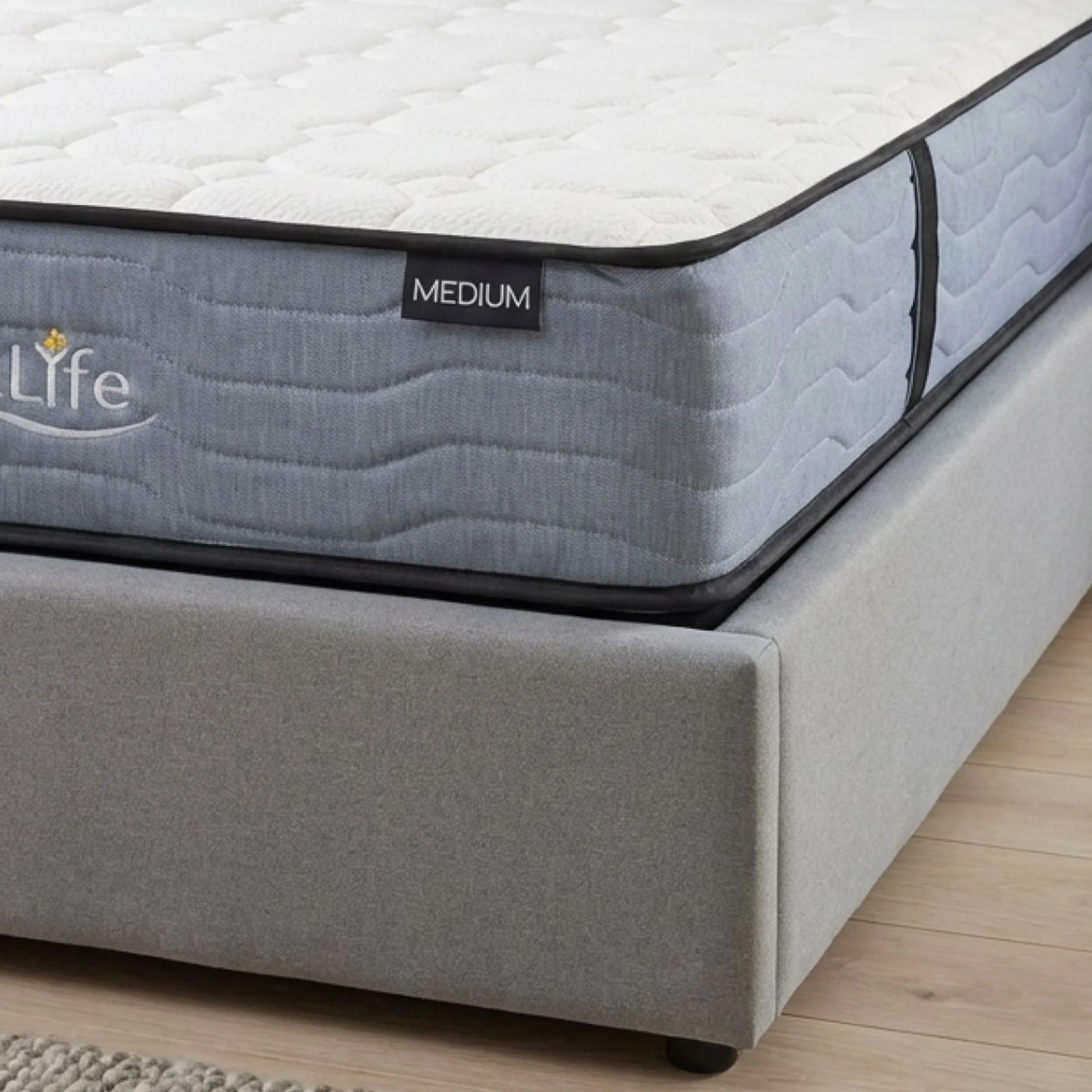 Cosy Classic Pocket Spring Medium Mattress - Double - Image 5