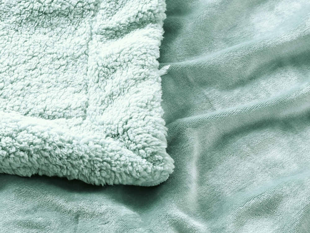 Double Layer Warm Fleece Blanket Throw Blanket - MINT GREEN - Image 6