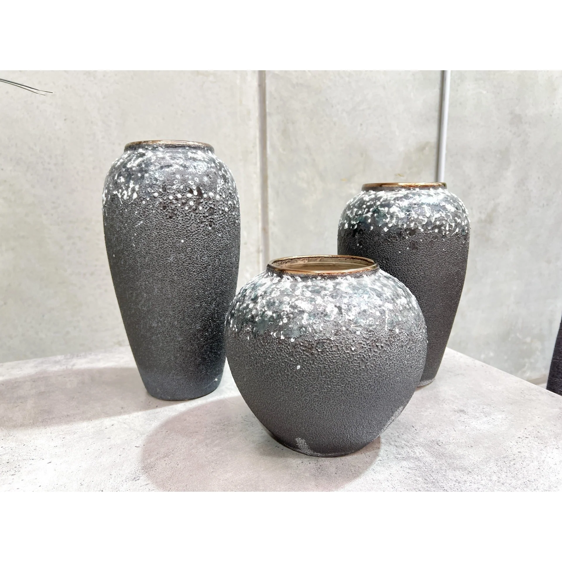 Elara Ceramic Vase Grey and Green Green - Small - Image 2