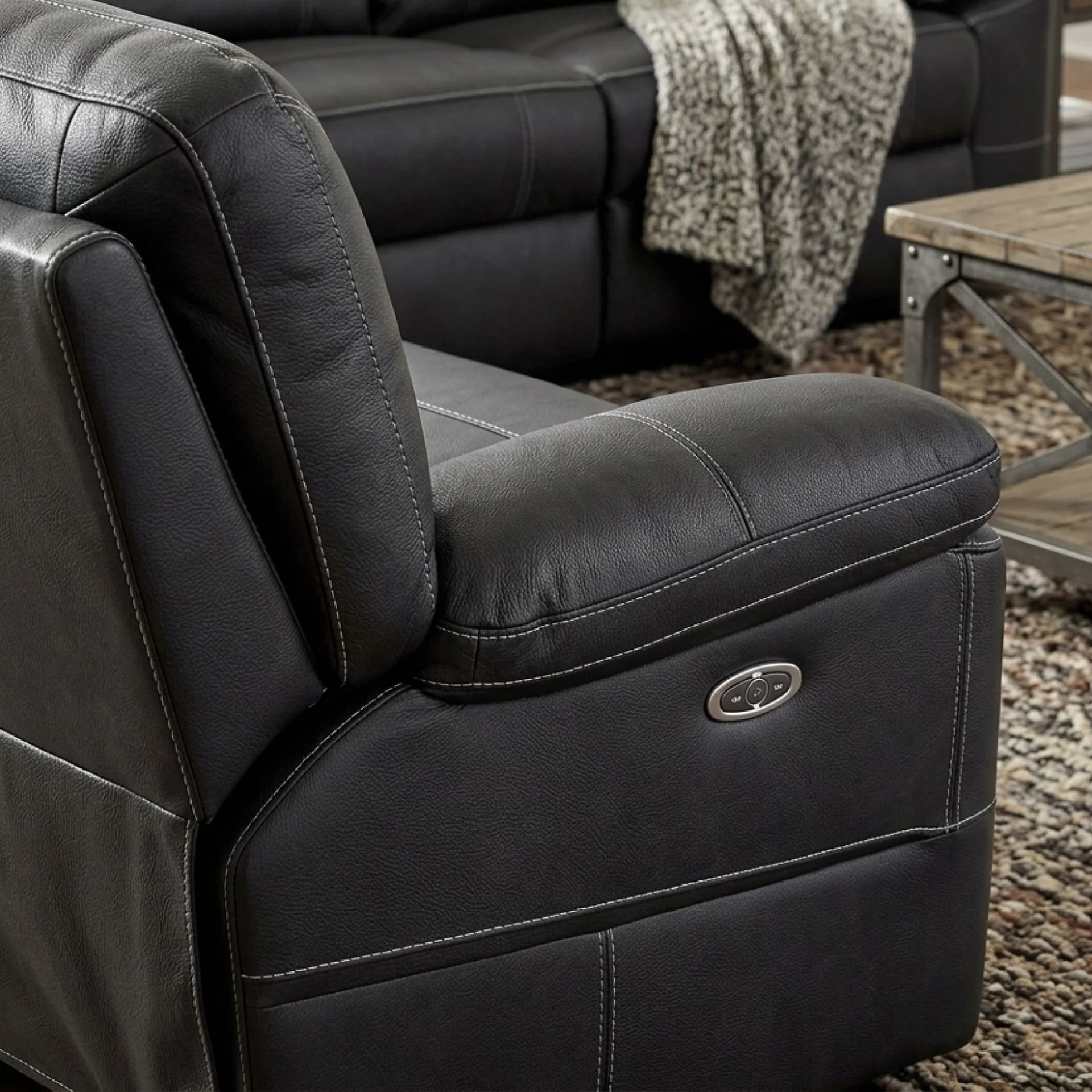 Kingston Electric Recliner Corner Sofa - Black - Image 5