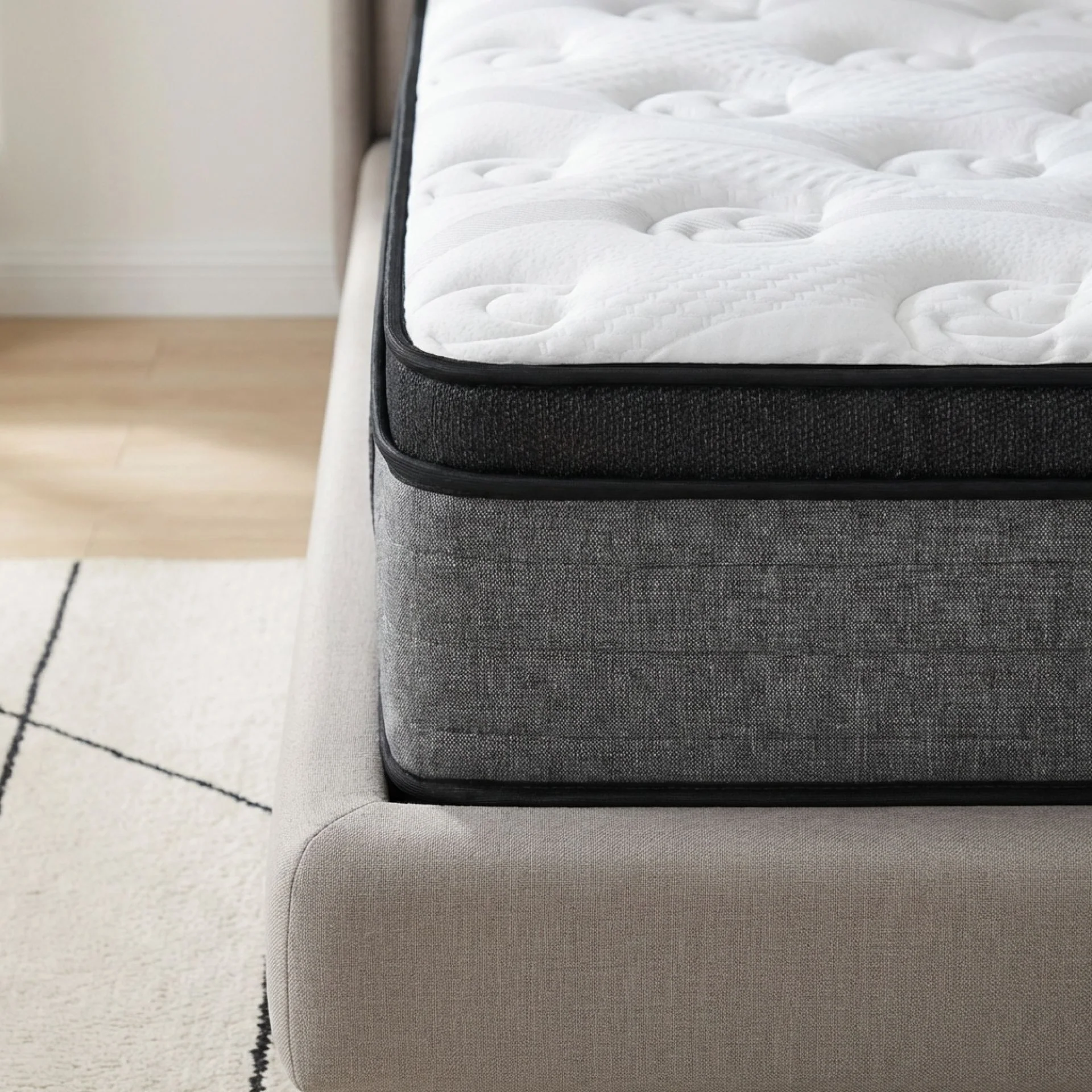 LivingTopia Hybrid Pro King Mattress - Image 5