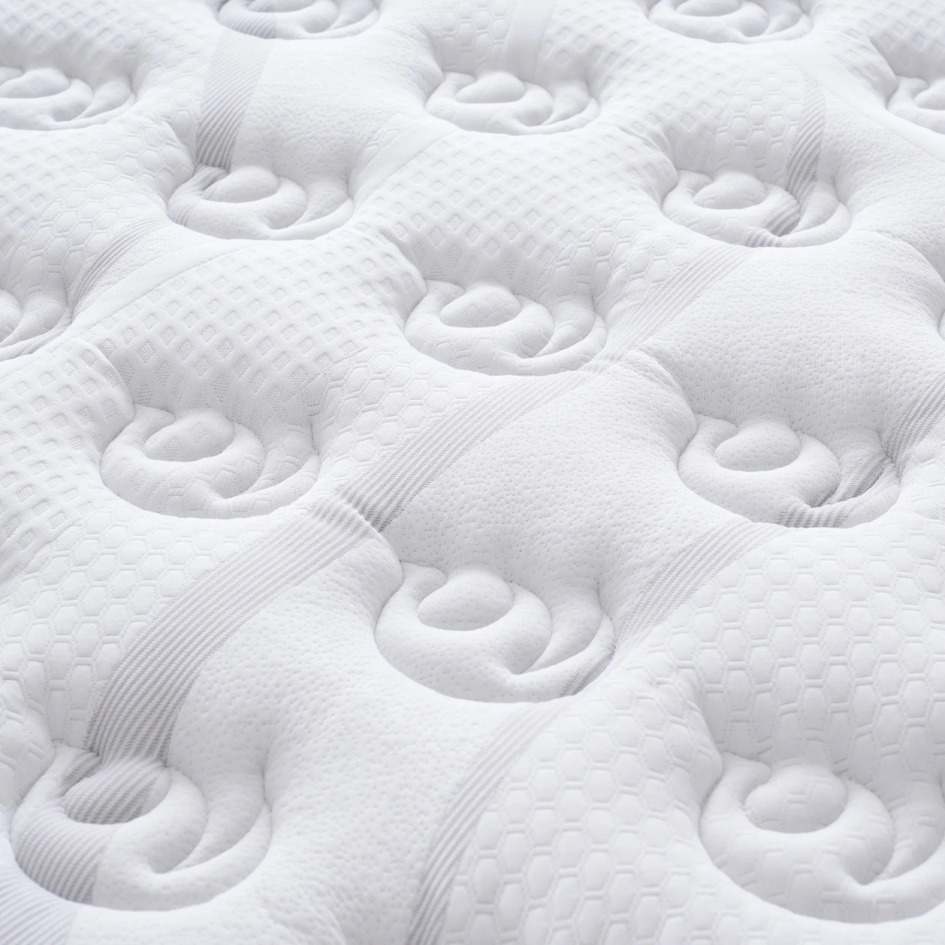 LivingTopia Hybrid Pro Queen Mattress - Image 11