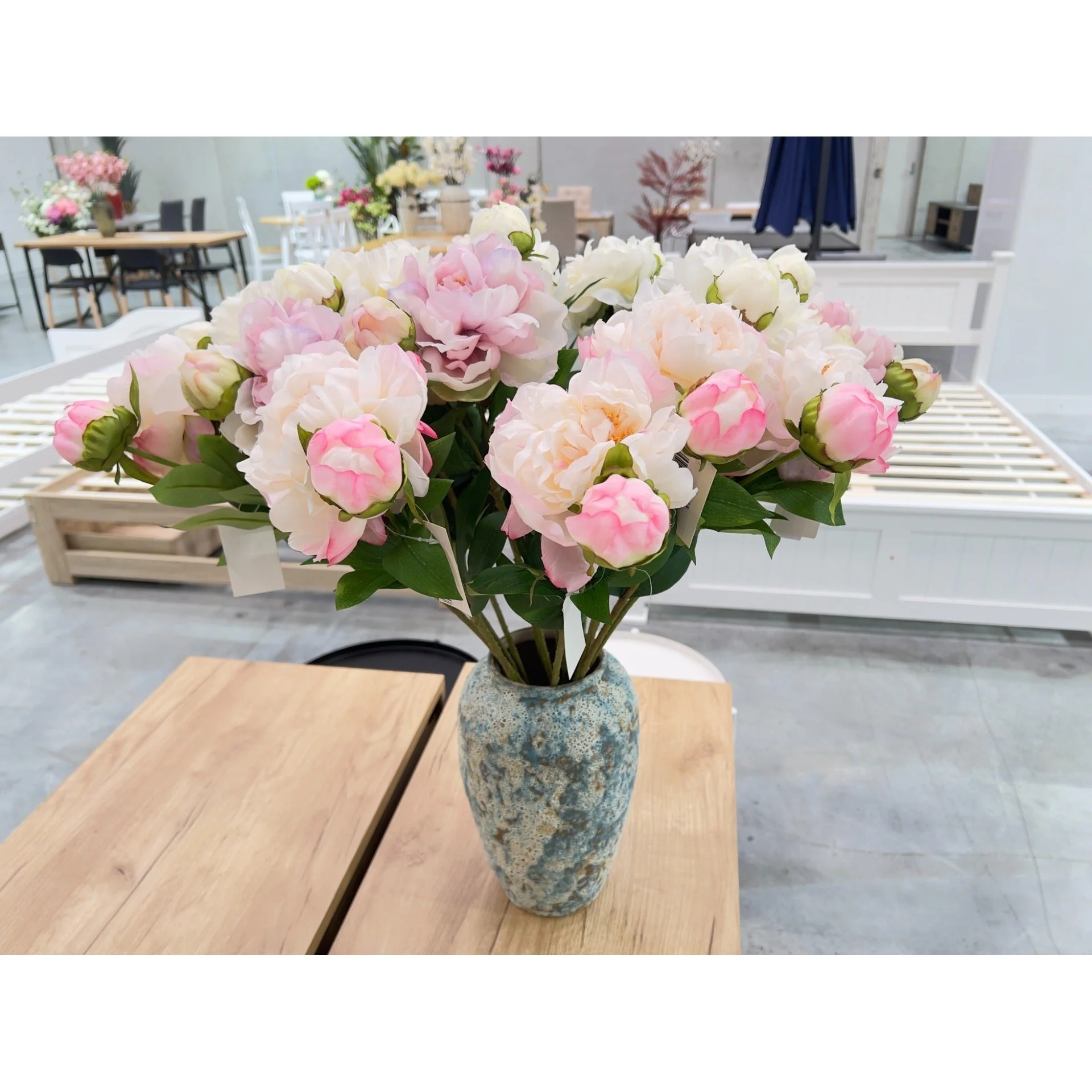 Peony Spray White 70cm - Image 3
