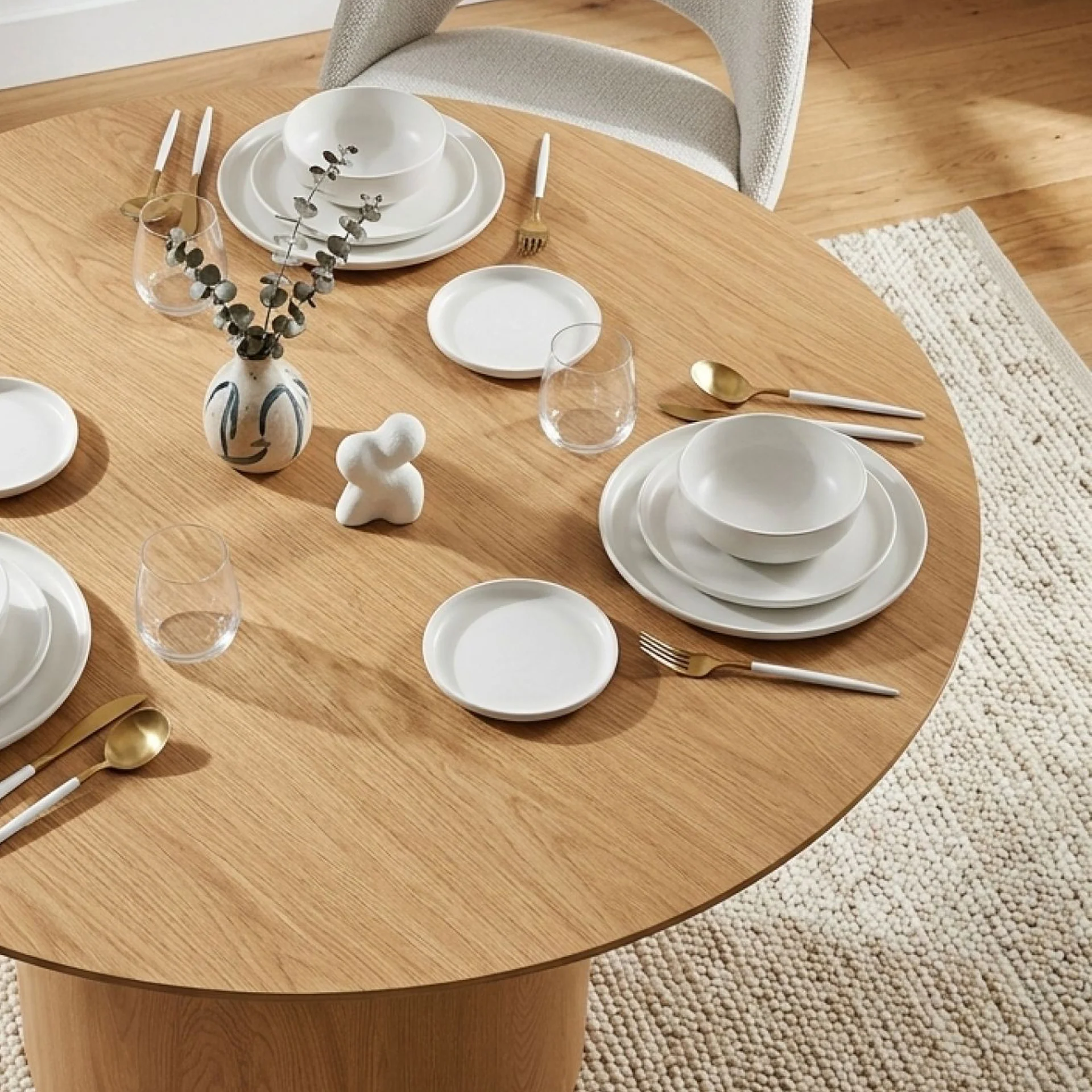 Solix Round Dining Table 120x75cm - Oak - Image 6