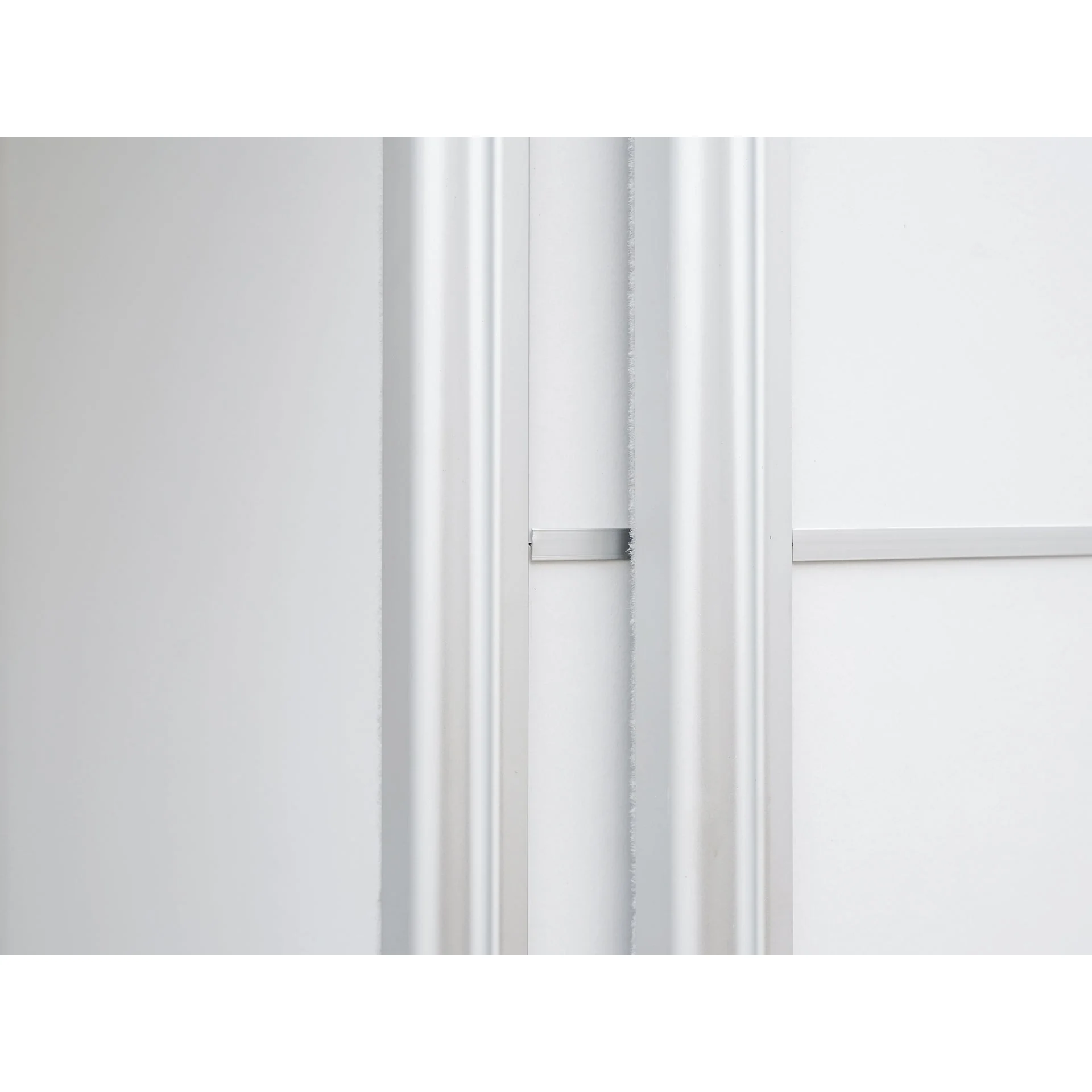 Tonto 120cm Wardrobe With Sliding Doors - White - Image 11